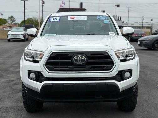 Super White 2018 Toyota Tacoma SR5