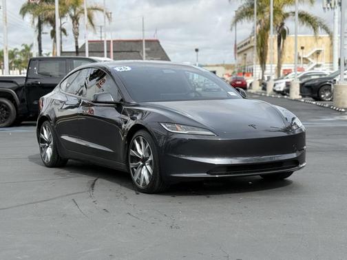 2025 Tesla Model 3 Long Range