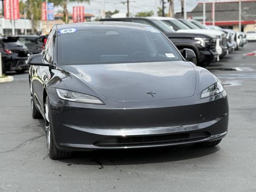 2025 Tesla Model 3 Long Range
