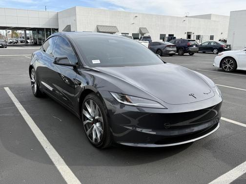2025 Tesla Model 3 Long Range