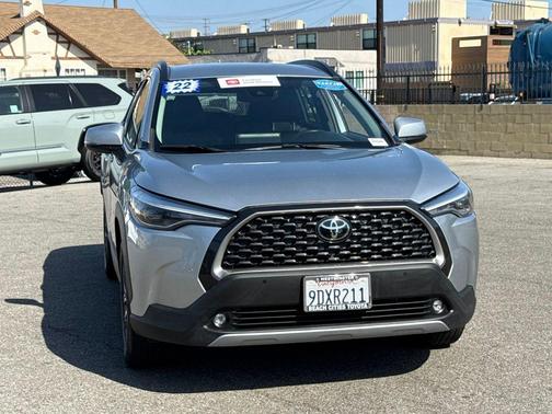 Sonic Silver 2022 Toyota Corolla Cross XLE
