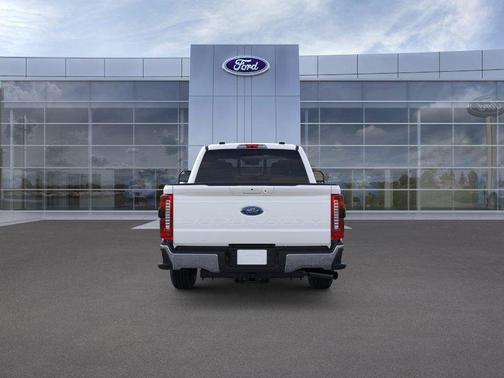 Star White Metallic Tri-Coat 2026 Ford F-350 Lariat
