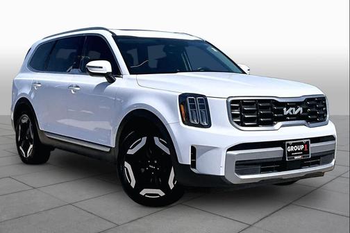 Glacial White Pearl 2023 Kia Telluride S