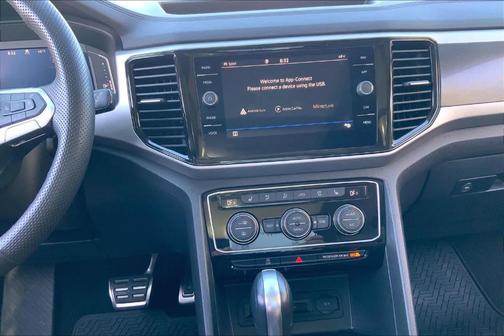 2023 Volkswagen Atlas 3.6L SEL Premium R-Line