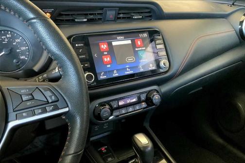 2021 Nissan Kicks SR