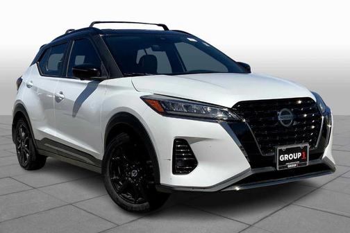 2021 Nissan Kicks SR