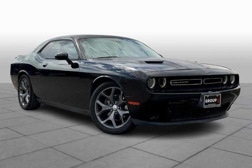 2015 Dodge Challenger SXT