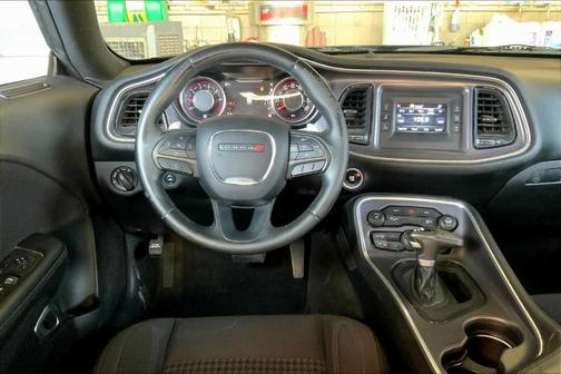 2015 Dodge Challenger SXT