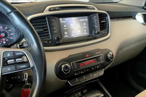 2019 Kia Sorento LX V6