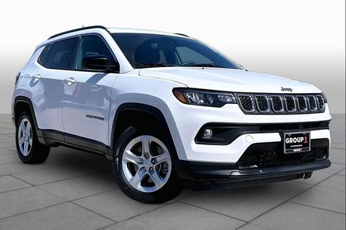 Bright White Clearcoat 2023 Jeep Compass Latitude