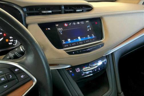 2017 Cadillac XT5 Platinum