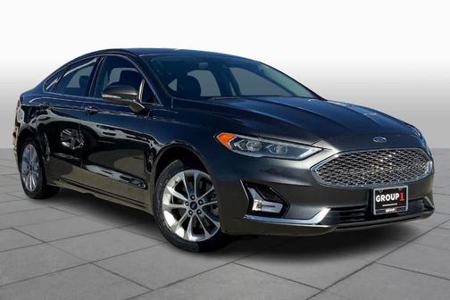 2019 Ford Fusion Energi Titanium