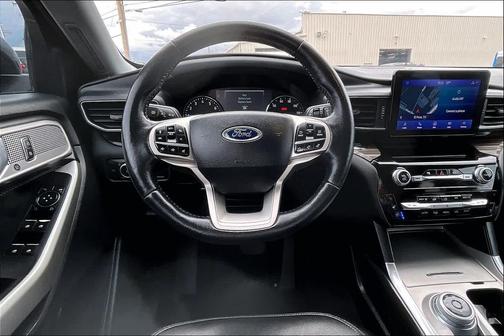 Carbonized Gray 2022 Ford Explorer Limited