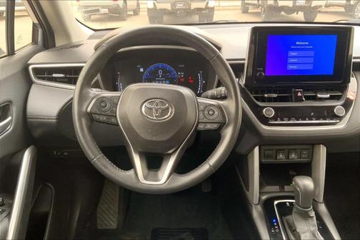 2024 Toyota Corolla Cross XLE