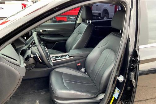 2022 Hyundai SONATA Limited