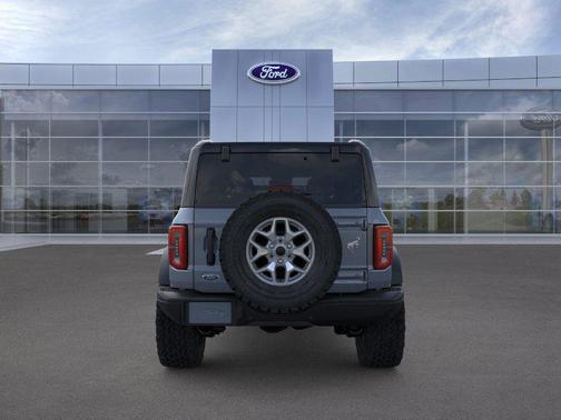 Azure Gray Metallic Tri-Coat 2025 Ford Bronco Badlands