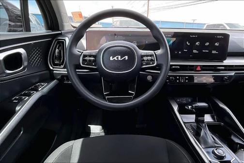 2025 Kia Sorento LX