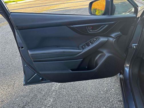 2017 Subaru Impreza 2.0i