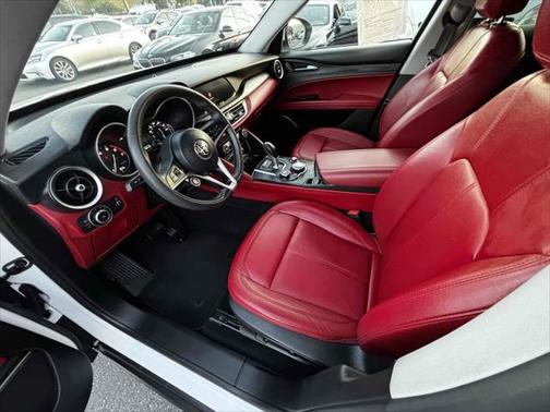 2018 Alfa Romeo Stelvio Base