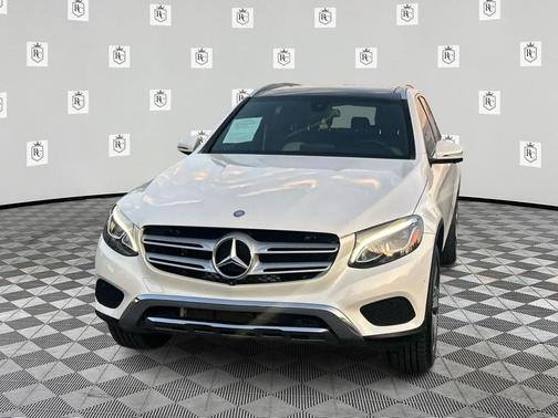 2017 Mercedes-Benz GLC 300 Base