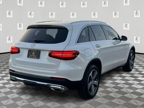 2017 Mercedes-Benz GLC 300 Base
