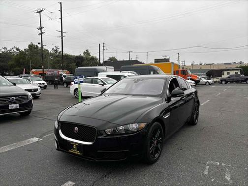 2018 Jaguar XE 25t Premium