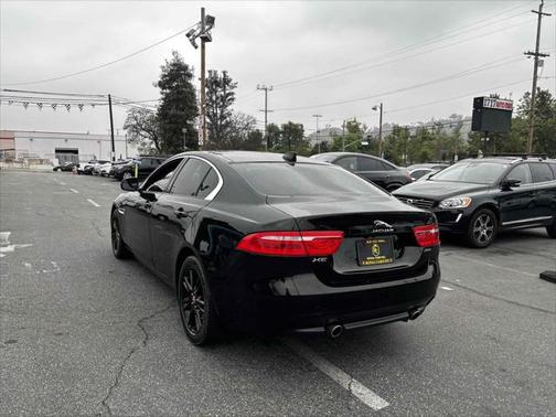 2018 Jaguar XE 25t Premium