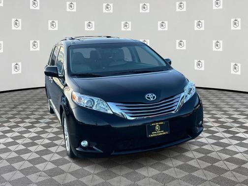 Midnight Black Metallic 2016 Toyota Sienna XLE Premium