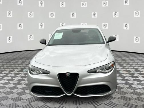 2018 Alfa Romeo Giulia Base