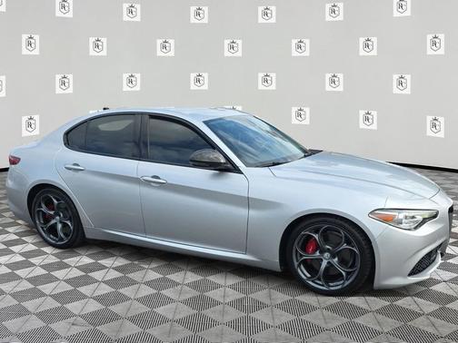 2018 Alfa Romeo Giulia Base