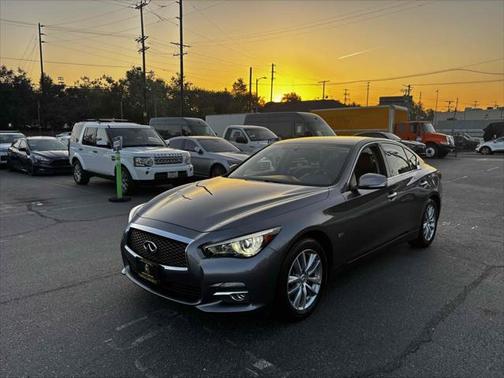 2016 INFINITI Q50 Base