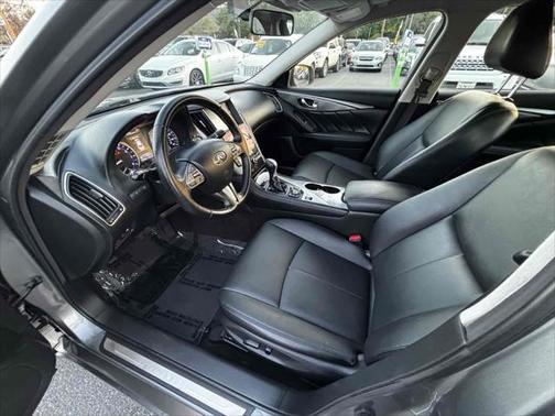 2016 INFINITI Q50 Base