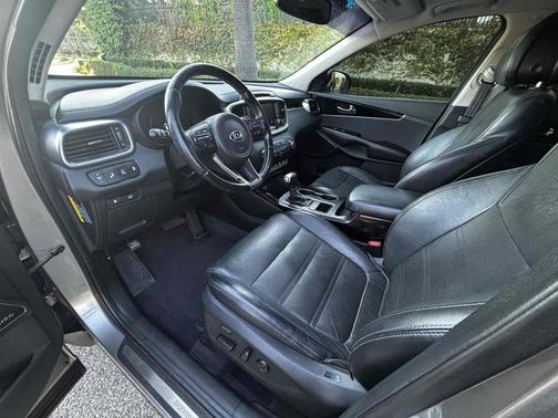 2016 Kia Sorento SX