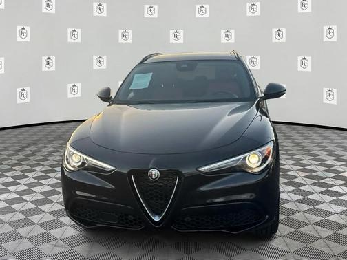 Vulcano Black Metallic 2020 Alfa Romeo Stelvio Ti Sport
