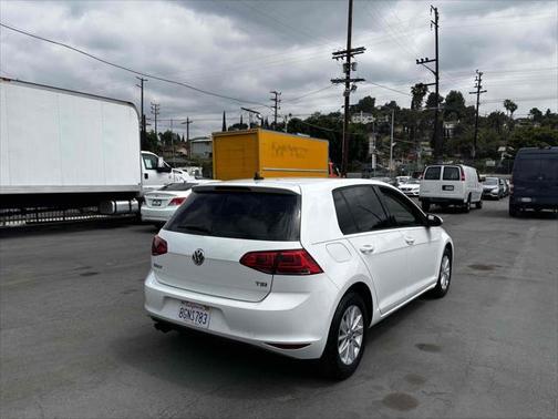 2016 Volkswagen Golf TSI S 4-Door