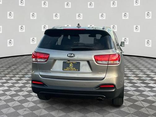 2016 Kia Sorento LX