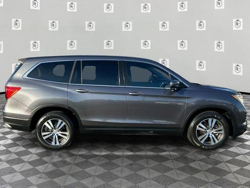Modern Steel Metallic 2016 Honda Pilot EX-L