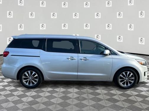 2016 Kia Sedona SX