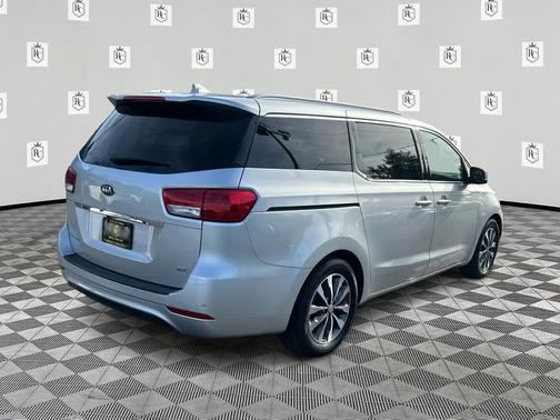 2016 Kia Sedona SX