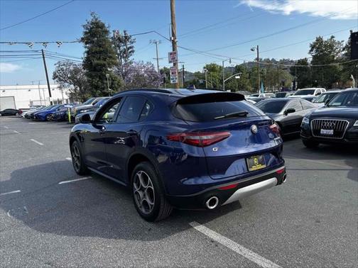 2018 Alfa Romeo Stelvio Sport