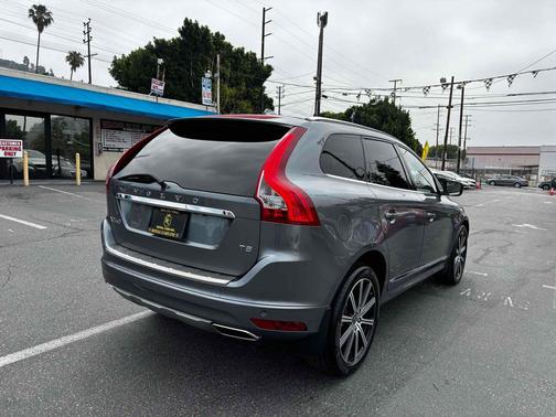 2016 Volvo XC60 T5 Drive-E Platinum