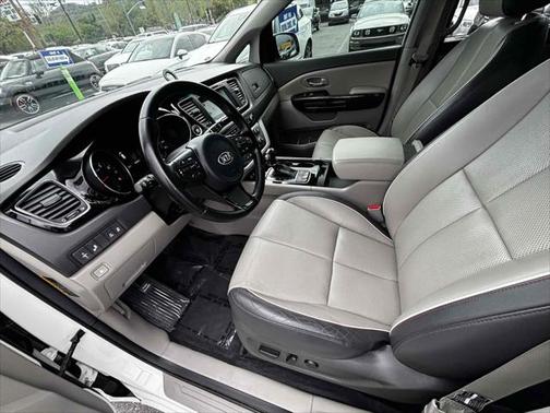 2015 Kia Sedona SX