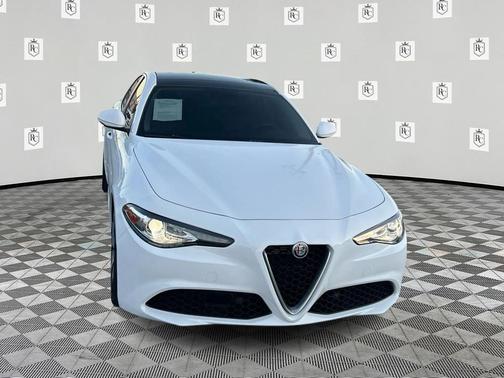 2019 Alfa Romeo Giulia Base