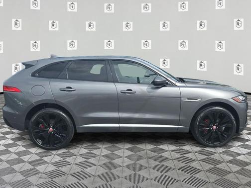 2019 Jaguar F-PACE S