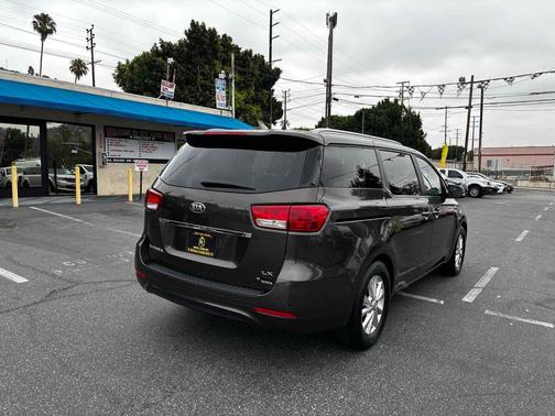 2016 Kia Sedona LX