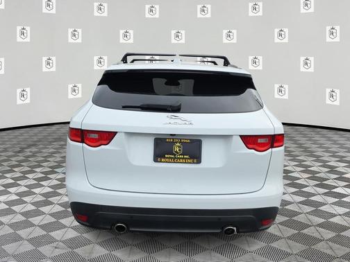 2018 Jaguar F-PACE 30t R-Sport