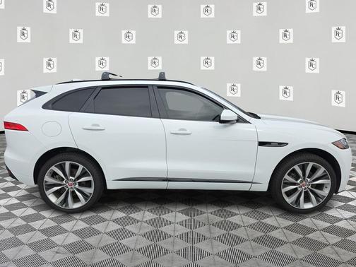 2018 Jaguar F-PACE 30t R-Sport