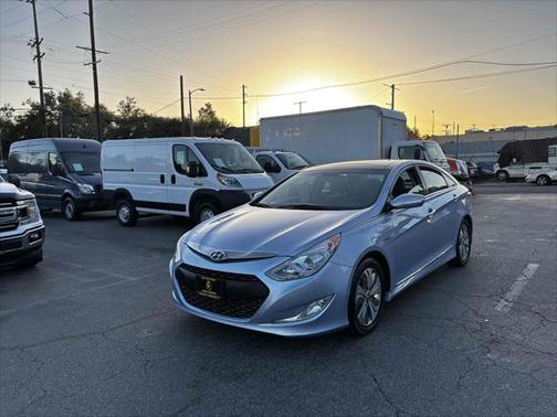 2015 Hyundai SONATA Hybrid Limited