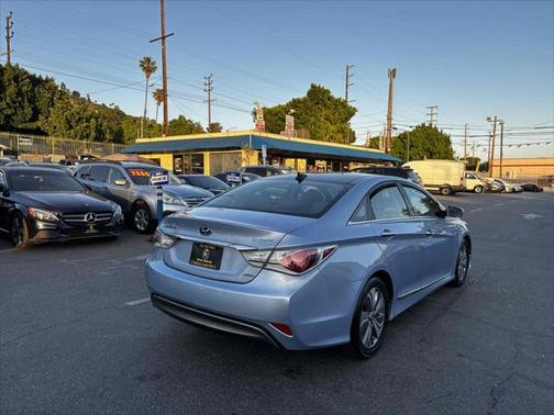 2015 Hyundai SONATA Hybrid Limited