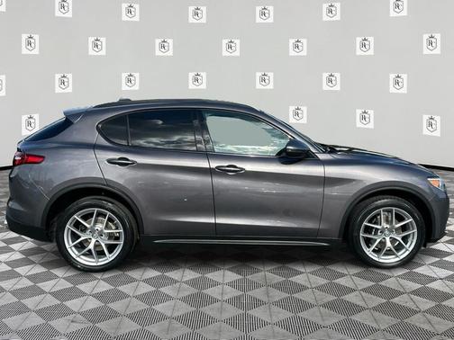 2018 Alfa Romeo Stelvio Ti Sport
